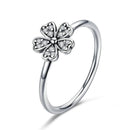 Bague fleur simple