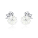 Boucle d'oreille fleur nacre