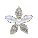 Broche fleur avec perle