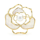 Broche fleur blanche