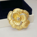Broche fleur en or