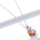 Collier avec pendentif fleur rose