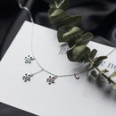 Collier fleurs ras du cou