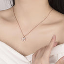 Collier trèfle rose