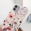 coque iPhone fleurie beige