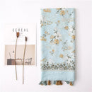 Foulard bleu avec motifs