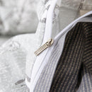 Housse de couette fleurie grise