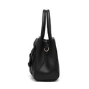 Sac à main avec fleur en relief