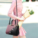 sac avec fleurs brodées